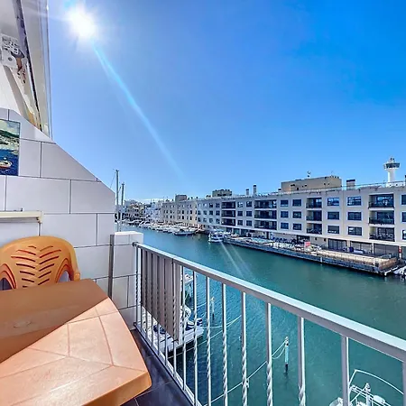 Apartment Port Moxo 4 2b - Beau Duplex Vue Canal Empuriabrava